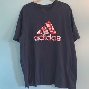 Adidas 2XL men’s short sleeve shirt witg brand logo on front and sleeve tag.